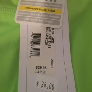 Under Armour Heatgear Size L Capris In Neon